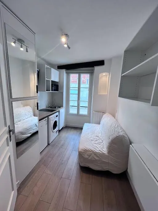 Paris Montmartre - Studio Equipe - 1P
